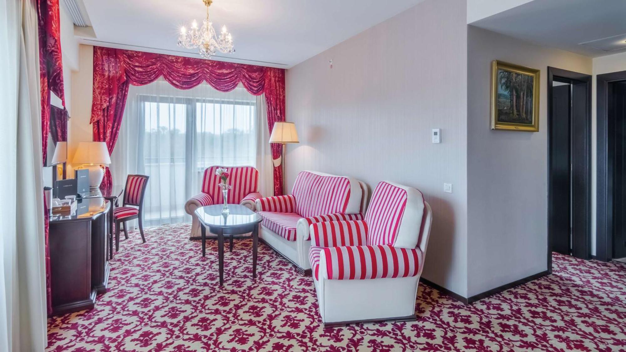 ฮิลตัน ซิบุย โฮเต็ล Hotel ซีบิว ภายนอก รูปภาพ